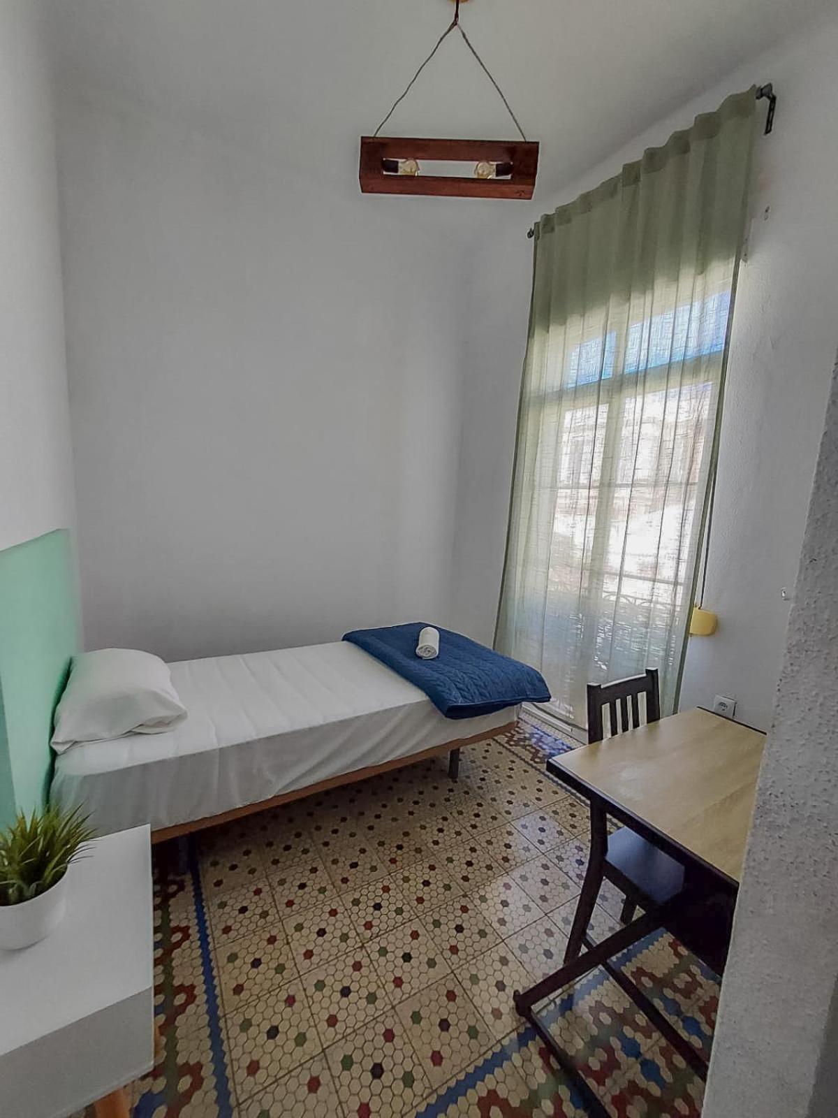 Bbtk Bed And Bike Hotel Малага Екстериор снимка