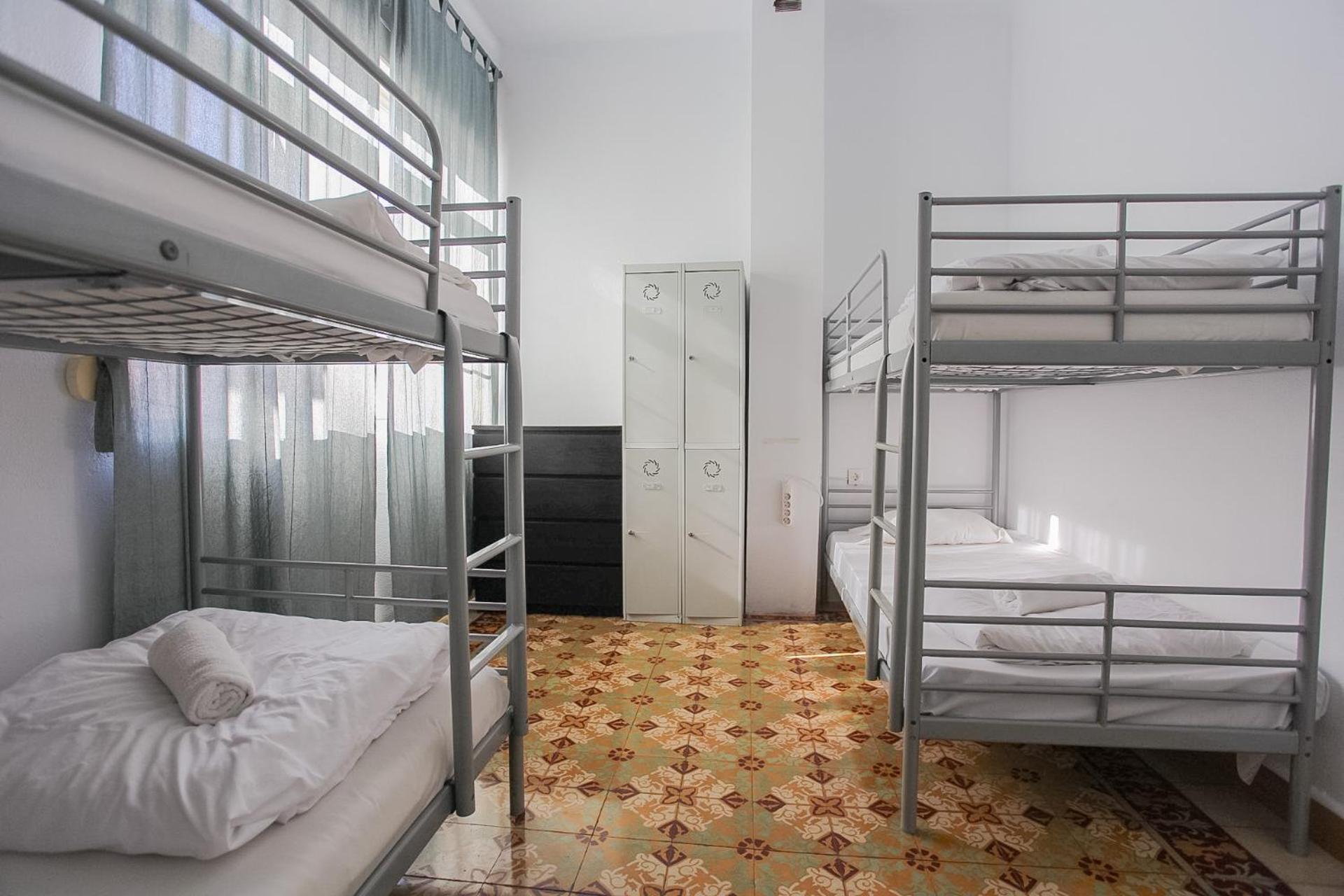 Bbtk Bed And Bike Hotel Малага Екстериор снимка