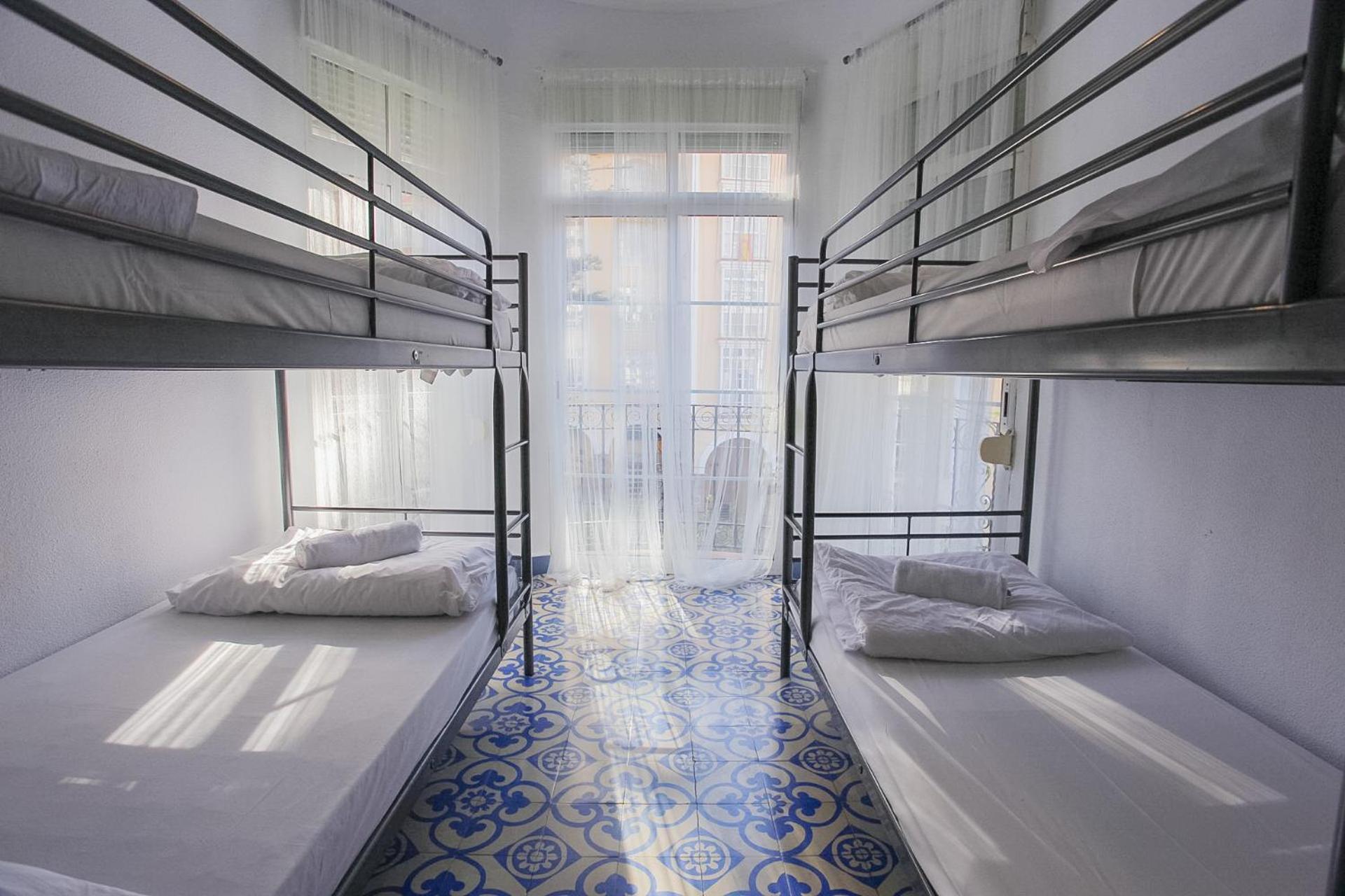 Bbtk Bed And Bike Hotel Малага Екстериор снимка