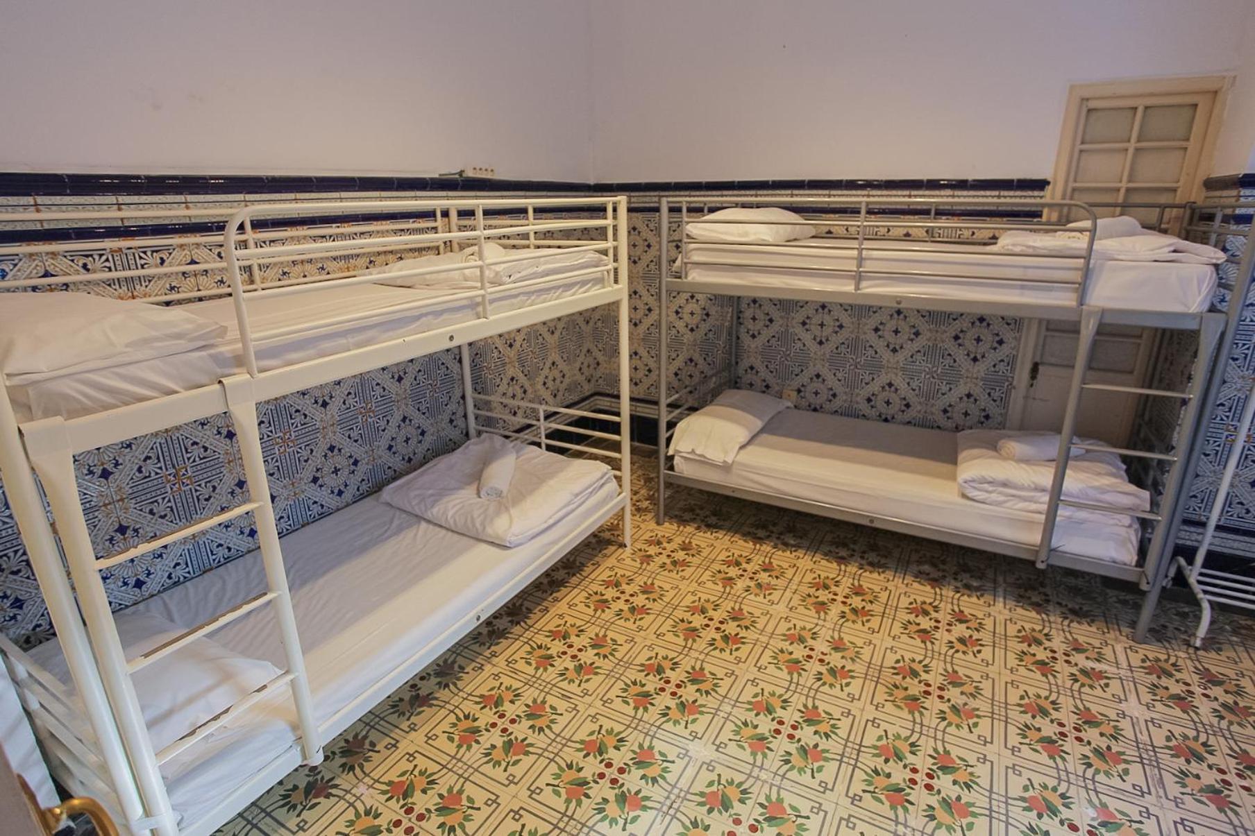 Bbtk Bed And Bike Hotel Малага Екстериор снимка